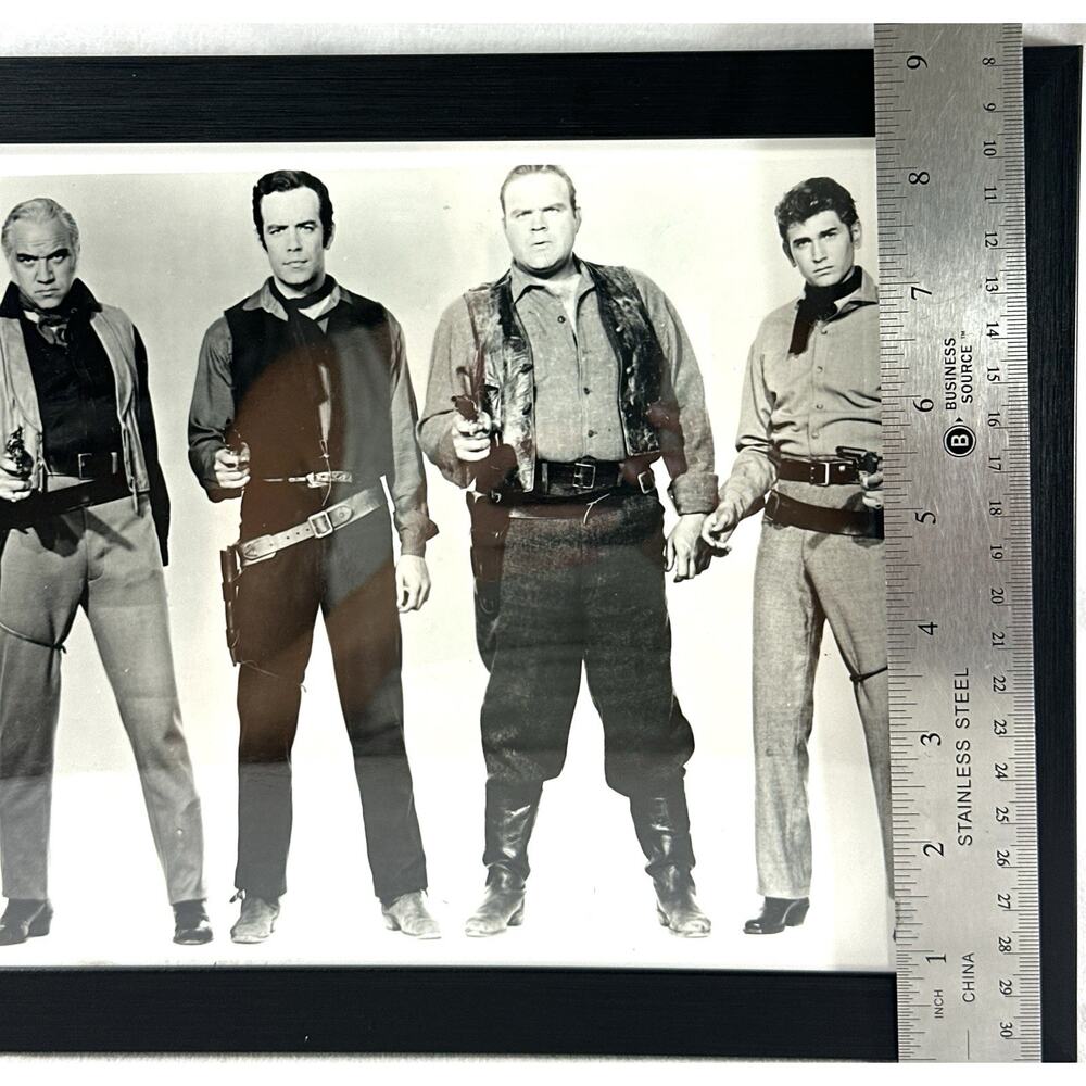 Vintage Bonanza Cast Framed Black & White Photo Lorne Greene Michael Landon 10x8 - Picture 4 of 5